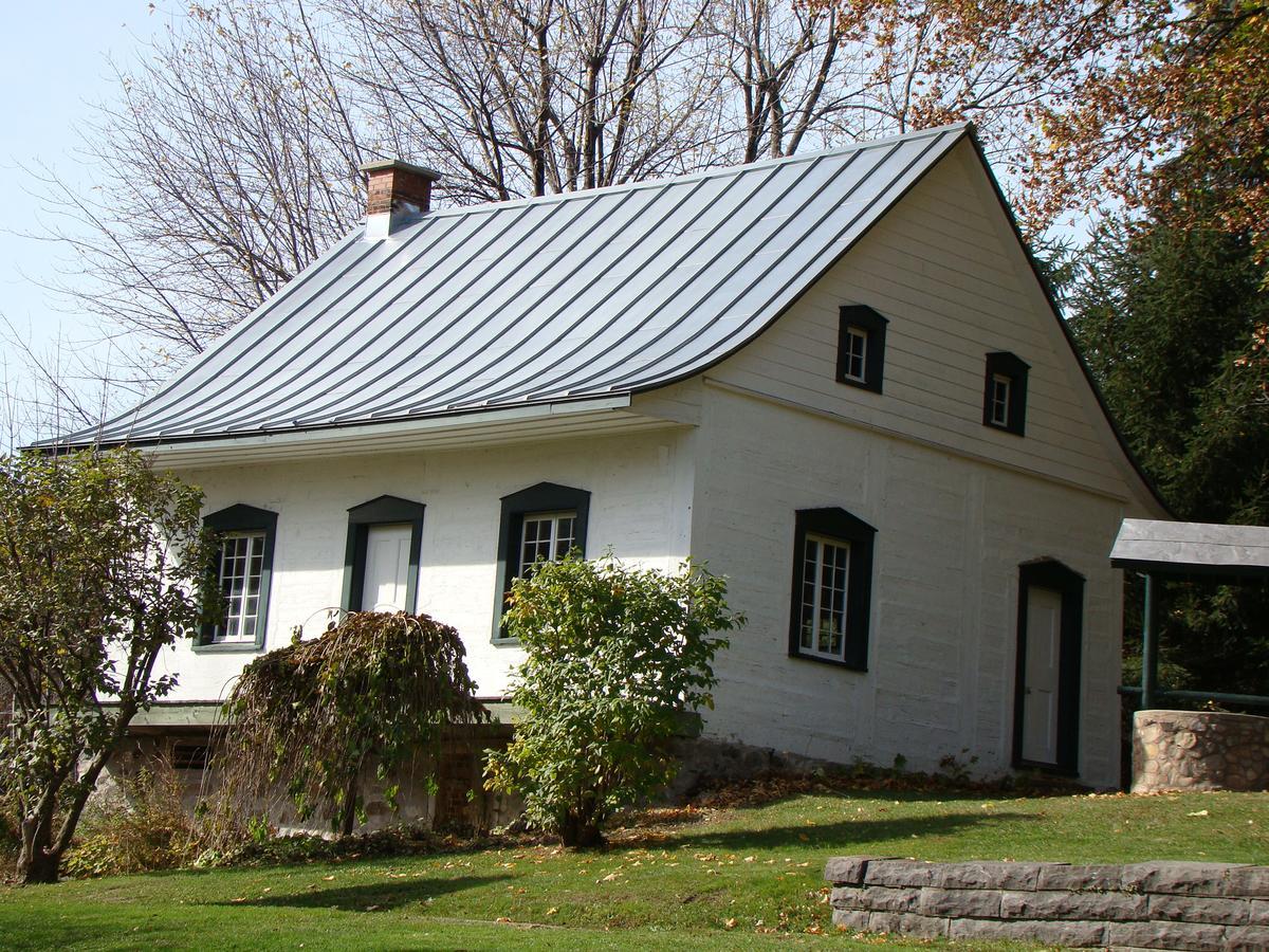 Auberge De L'Abbaye D'Oka Eksteriør bilde
